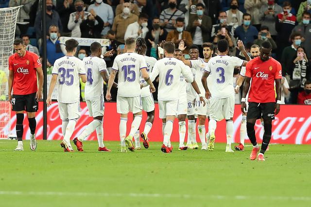 东契奇32+6+9小卡复出15分 独行侠险胜快船1-1