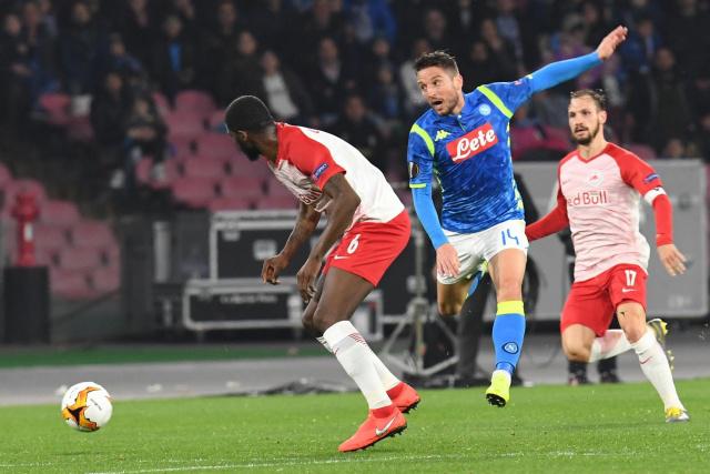 阿劳霍抵达巴萨总部即将续约 新合同2031年到期